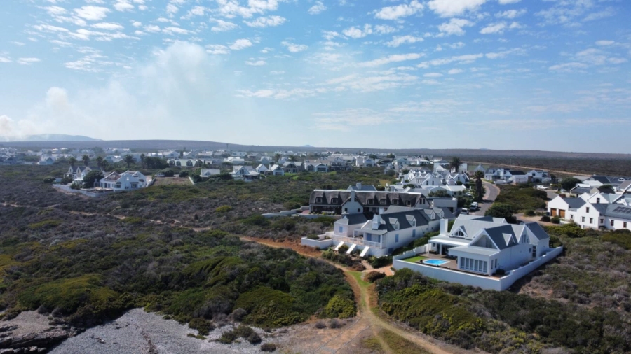 4 Bedroom Property for Sale in Grotto Bay Western Cape